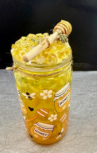 16oz Snowglobe tumbler with decorated top