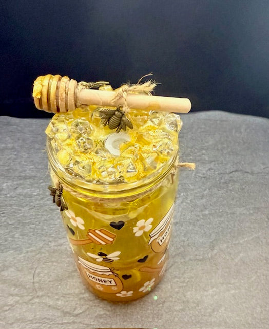 16oz Snowglobe tumbler with decorated top