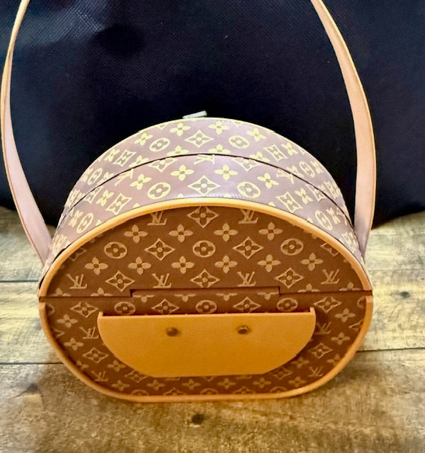 3d printed LV inspired display purse