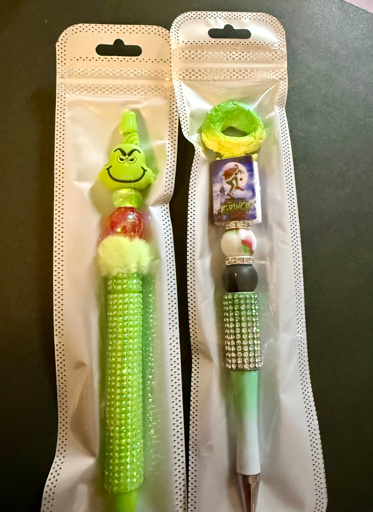 2 piece Christmas pen and keychain bundle