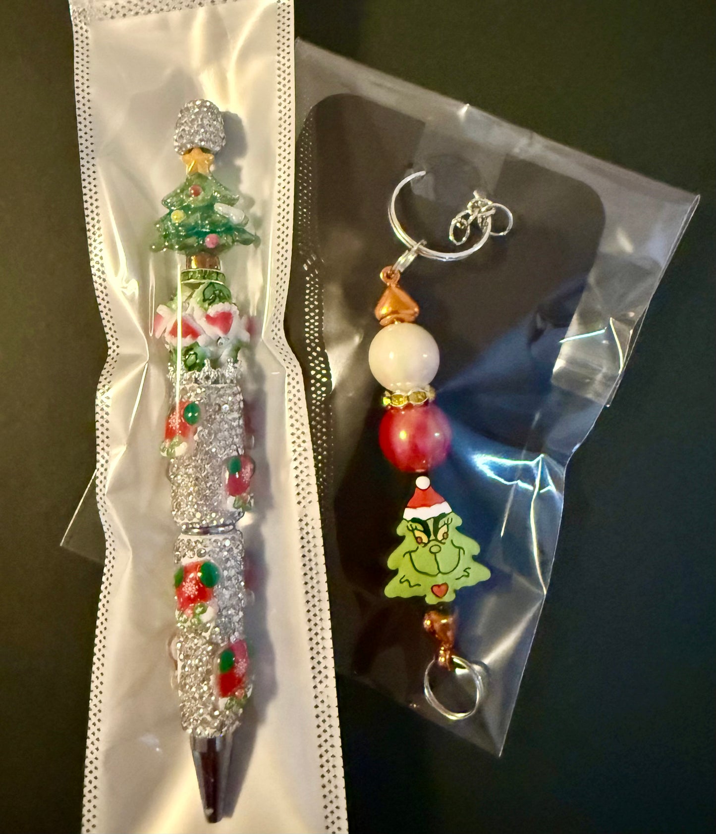 2 piece Christmas pen and keychain bundle