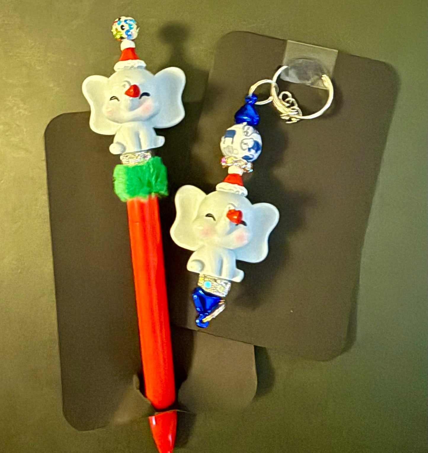 2 piece Christmas pen and keychain bundle