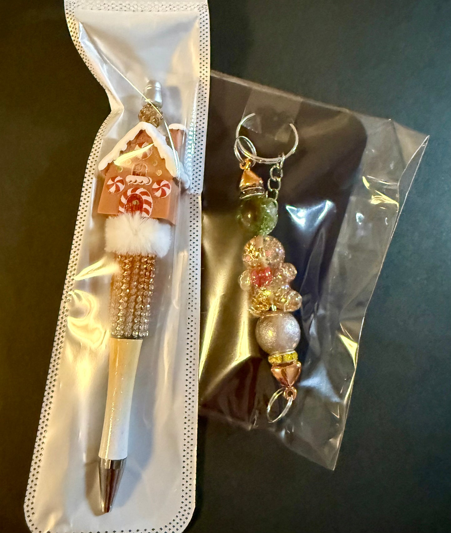 2 piece Christmas pen and keychain bundle