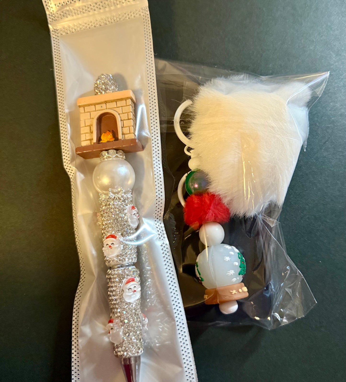 2 piece Christmas pen and keychain bundle